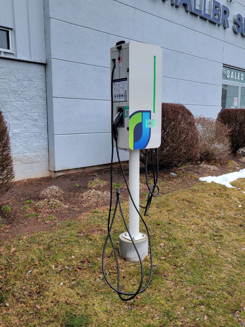 ELECTRIC CAR CHARGER